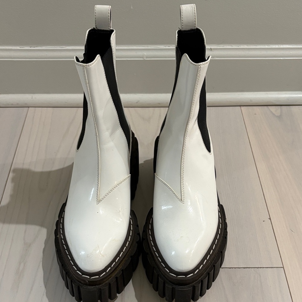 Stella McCartney White Chelsea Boots